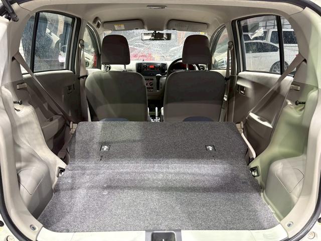 ミライース Ｄ　ユーザー様直接仕入れ車両　ＦＩＺＺ追加２連メーター　１４インチホイールキャップ　純正オーディオ　ＡＵＸ入力端子　マニュアルエアコン　パワーウィンドウ　バニティミラー　アイドリングストップ　車検整備付き（57枚目）