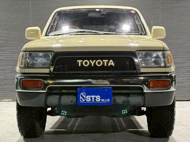 TOYOTA HILUX SURF SSR-X