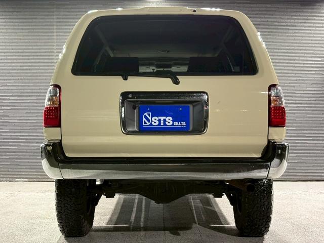 TOYOTA HILUX SURF SSR-X