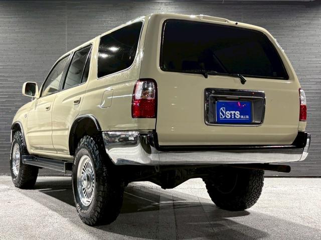 TOYOTA HILUX SURF SSR-X