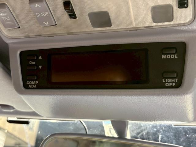 TOYOTA HILUX SURF SSR-X