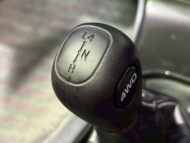 TOYOTA HILUX SURF SSR-X