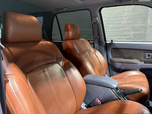 TOYOTA HILUX SURF SSR-X