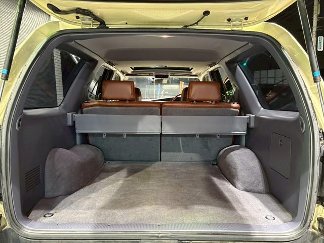 TOYOTA HILUX SURF SSR-X