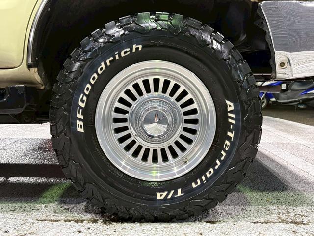 TOYOTA HILUX SURF SSR-X