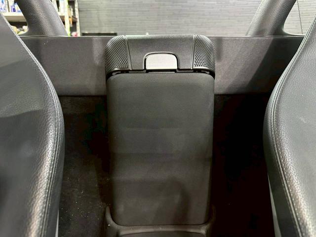 �O�I�[�i�[�l���璼�ڔ�����点�Ē��������Ԃł��B���ڂ��b�����������ăR���f�B�V������c�����Ă���ׁA�W�����Ă���ԗ���Ԃɂ͎��M������܂��I����Ƃ����Ԃ���������������