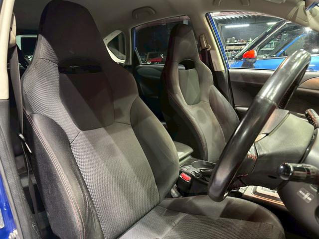 インプレッサ 2.0GT ユーザー様直接仕入れ車両 純正17インチアルミホイール フォグランプ 純正ナビ オートクルーズコントロール パワーシート ブースト計 電動格納ドアミラー プッシュスタート スマートキー ETC車載器有(45枚目)