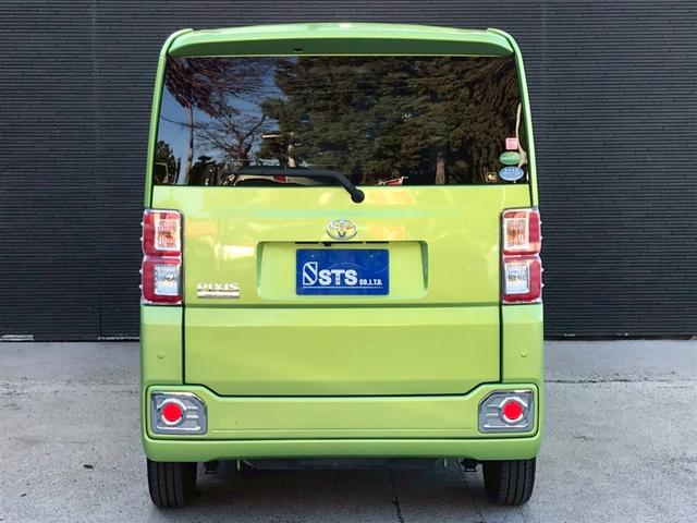 ピクシスメガ Ｄ　ＳＡＩＩＩ　ユーザー様直接仕入れ車両　プリクラッシュ　フロントフォグ　純正ナビ　Ｂｌｕｅｔｏｏｔｈ接続　バックモニター　ステアスイッチ　オートハイビーム　ドラレコ　電動格納ドアミラー　リモコンキー　走行８千キロ台（12枚目）