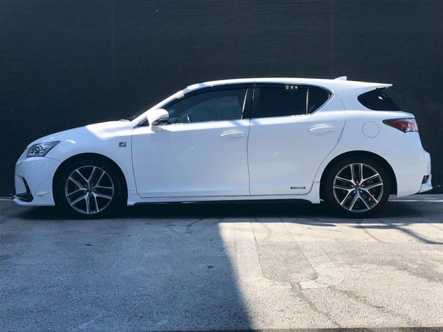 ＣＴ ＣＴ２００ｈ　Ｆスポーツ　ＴＲＤフルエアロ　ムーンルーフ　ＬＥＤライト　純正１７インチＡＷ　純正ナビ　フルセグＴＶ　ＢＴ接続　リアカメラ　パワーシート　シートヒーター　クルコン　ドラレコ　ＴＶキャンセラー　スマートキー　ＥＴＣ（14枚目）