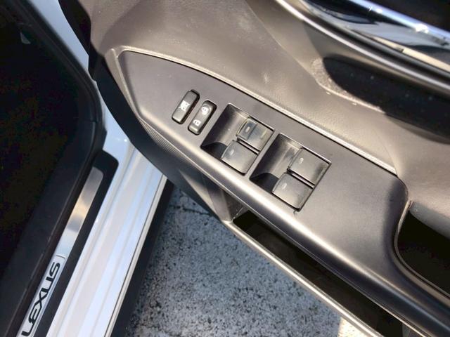 ＣＴ ＣＴ２００ｈ　Ｆスポーツ　ＴＲＤフルエアロ　ムーンルーフ　ＬＥＤライト　純正１７インチＡＷ　純正ナビ　フルセグＴＶ　ＢＴ接続　リアカメラ　パワーシート　シートヒーター　クルコン　ドラレコ　ＴＶキャンセラー　スマートキー　ＥＴＣ（29枚目）