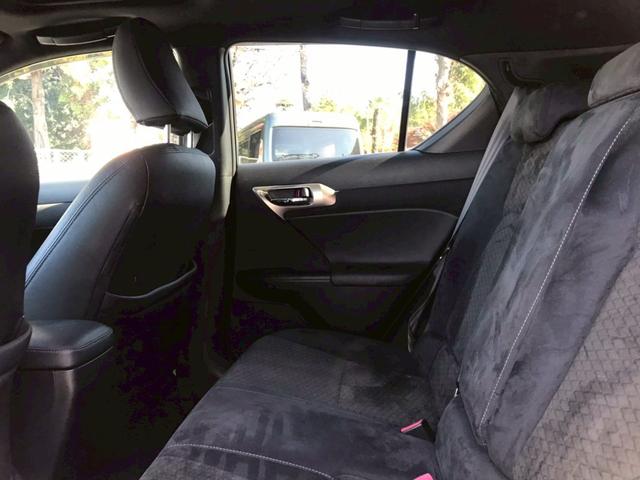 ＣＴ ＣＴ２００ｈ　Ｆスポーツ　ＴＲＤフルエアロ　ムーンルーフ　ＬＥＤライト　純正１７インチＡＷ　純正ナビ　フルセグＴＶ　ＢＴ接続　リアカメラ　パワーシート　シートヒーター　クルコン　ドラレコ　ＴＶキャンセラー　スマートキー　ＥＴＣ（54枚目）