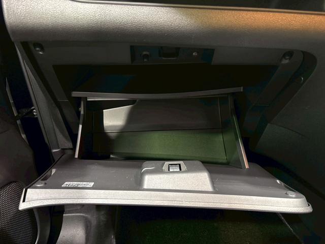 セレナ ハイウェイスター VセレクションII ユーザー様直接仕入れ 両側パワスラ 純正16インチAW LEDライト フォグ 純正ナビ フルセグTV Bluetooth アラウンドビュー フリップダウン オートクルーズ インテリジェントキー ETC(49枚目)