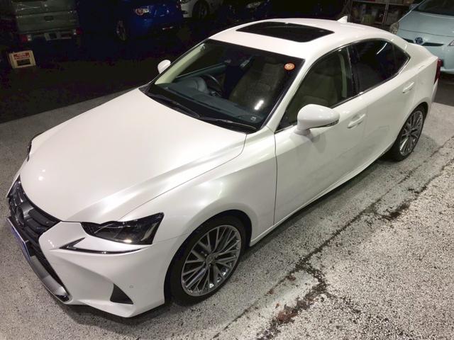 ＩＳ ＩＳ３００ｈ　バージョンＬ　ユーザー様仕入れ　ムーンルーフ　ＬＥＤライト　純正アルミ　ベージュ革シート　ベンチレーション　純正ナビ　フルセグＴＶ　ＢＴ接続　ステアヒーター　サンシェード　ＢＳＭ　マークレビンソン　予備キー　ＥＴＣ（18枚目）