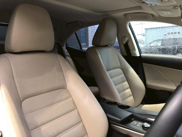 ＩＳ ＩＳ３００ｈ　バージョンＬ　ユーザー様仕入れ　ムーンルーフ　ＬＥＤライト　純正アルミ　ベージュ革シート　ベンチレーション　純正ナビ　フルセグＴＶ　ＢＴ接続　ステアヒーター　サンシェード　ＢＳＭ　マークレビンソン　予備キー　ＥＴＣ（50枚目）