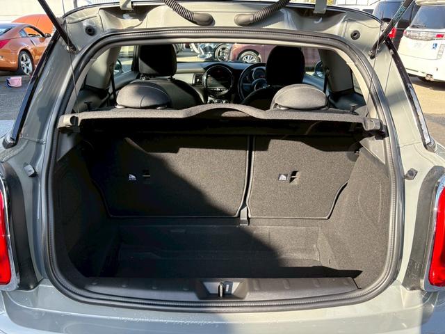 ＭＩＮＩ クーパー　ユーザー様直接仕入れ　６速マニュアル　フォグランプ　バックフォグ　純正１８インチＡＷ　パワーウインドウ　オートエアコン　ＵＳＢ／ＡＵＸ入力端子　純正ナビ　Ｂｌｕｅｔｏｏｔｈ　リモコンキー　ＥＴＣ車載器（55枚目）