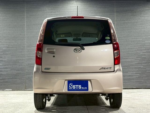 ムーヴ Ｘ　ユーザー様直接仕入れ　純正１４インチＡＷ　ＣＤオーディオ　ベージュシート　オートエアコン　バニティミラー　電格ミラー　ｅｃｏＩＤＯＬ／ｅｃｏＭＯＤＥ　プッシュスタート　スマートキー　走行４．５万キロ台（12枚目）
