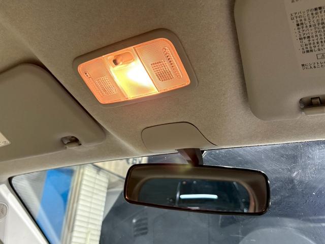 ムーヴ Ｘ　ユーザー様直接仕入れ　純正１４インチＡＷ　ＣＤオーディオ　ベージュシート　オートエアコン　バニティミラー　電格ミラー　ｅｃｏＩＤＯＬ／ｅｃｏＭＯＤＥ　プッシュスタート　スマートキー　走行４．５万キロ台（30枚目）