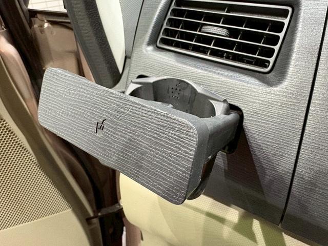 ムーヴ Ｘ　ユーザー様直接仕入れ　純正１４インチＡＷ　ＣＤオーディオ　ベージュシート　オートエアコン　バニティミラー　電格ミラー　ｅｃｏＩＤＯＬ／ｅｃｏＭＯＤＥ　プッシュスタート　スマートキー　走行４．５万キロ台（39枚目）