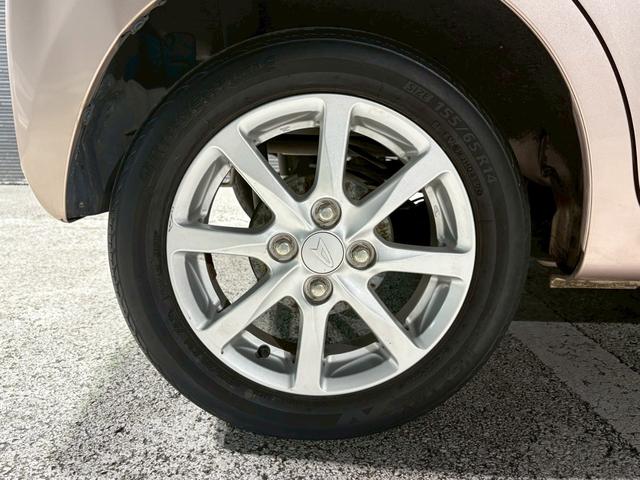 ムーヴ Ｘ　ユーザー様直接仕入れ　純正１４インチＡＷ　ＣＤオーディオ　ベージュシート　オートエアコン　バニティミラー　電格ミラー　ｅｃｏＩＤＯＬ／ｅｃｏＭＯＤＥ　プッシュスタート　スマートキー　走行４．５万キロ台（65枚目）