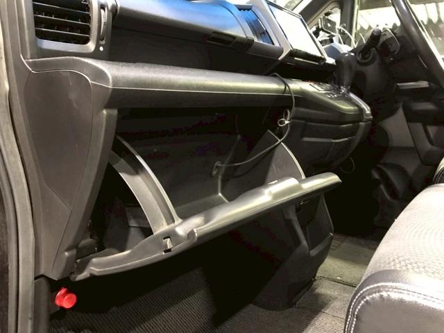 ステップワゴンスパーダ Ｚ　クールスピリット　純正ナビ　フルセグＴＶ　バックモニター　フリップダウン　両側パワスラ　純正１７インチアルミ　ハーフレザーシート　ステアスイッチ　オートクルーズ　ドラレコ　スマートキー　ＥＴＣ車載器（40枚目）