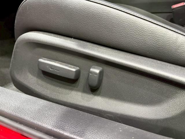 シビック ハッチバック　ホンダセンシング　ワンオーナー　サイド・アンダースポイラー　デュアルマフラー　純正ＡＷ　ディスプレイオーディオ　リアモニター　ハーフレザー　電動シート　シートヒーター　デジタルミラー　レーダークルーズ　ドラレコ　ＥＴＣ（56枚目）