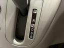 Ｄ　ユーザー様直接仕入れ車両　ＦＩＺＺ追加２連メーター　１４インチホイールキャップ　純正オーディオ　ＡＵＸ入力端子　マニュアルエアコン　パワーウィンドウ　バニティミラー　アイドリングストップ　車検整備付き（32枚目）