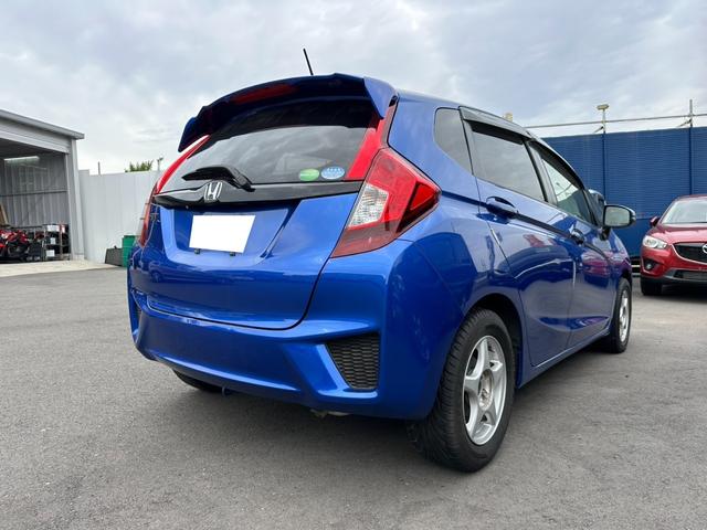 フィット １３Ｇ・Ｆパッケージ　車検整備付　キーレス　電格ミラー　ＣＤ　ナビ　ＥＴＣ　バックカメラ（14枚目）