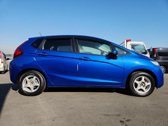 フィット １３Ｇ・Ｆパッケージ　車検整備付　キーレス　電格ミラー　ＣＤ　ナビ　ＥＴＣ　バックカメラ（53枚目）