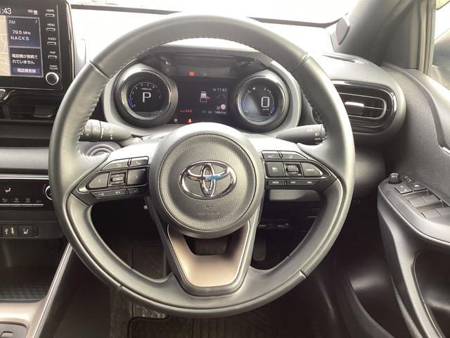 ヤリス Z ワンオーナー 禁煙 ナビ ETC Bluetooth シートヒーター クルーズコントロール オートハイビーム エアコン パワステ パワーウィンドウ スマートキー2本(4枚目)