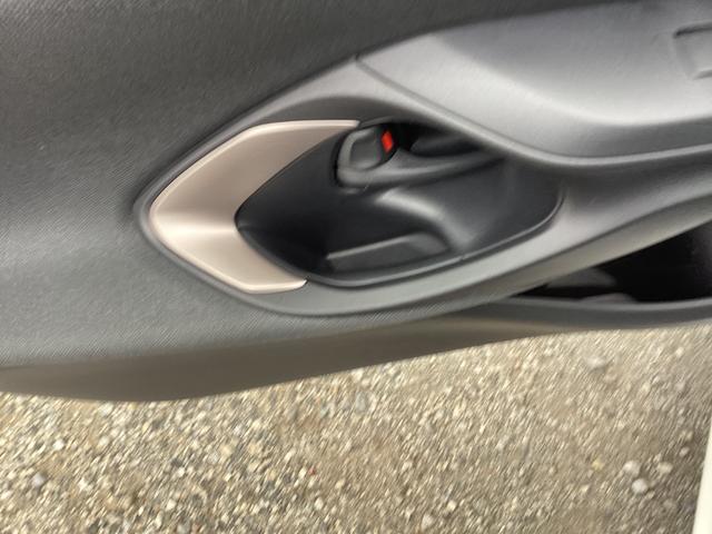 ヤリス Z ワンオーナー 禁煙 ナビ ETC Bluetooth シートヒーター クルーズコントロール オートハイビーム エアコン パワステ パワーウィンドウ スマートキー2本(35枚目)