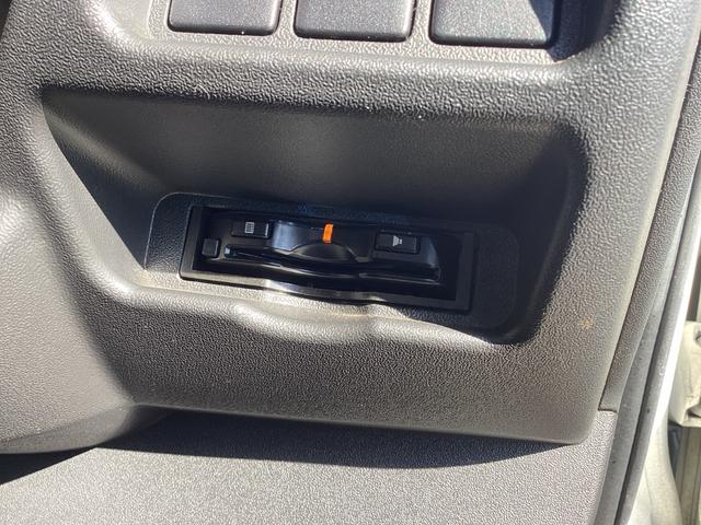 ハイエースバン ロングスーパーGL Bluetooth ETC ドラレコ ワンセグ ナビ バックカメラ(9枚目)