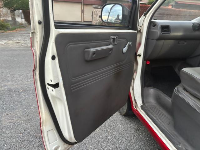 セレナカーゴ (18枚目)