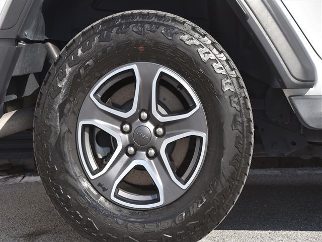ジープ・ラングラーアンリミテッド スポーツ　４ＷＤ　バックカメラ　アダプティブクルーズコントロール　ＵＳＢ入力端子　オートライト　ＥＴＣ２．０　衝突防止システム　クリアランスソナー　ドライブレコーダー　Ｂｌｕｅｔｏｏｔｈ接続　スマートキー（38枚目）