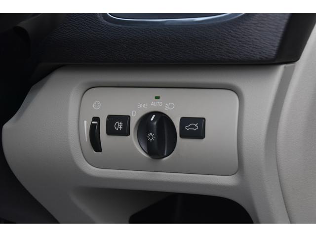 V40 D4 インスクリプション ナビ バックカメラ BT/TV/USB/CD/DVD 白革 前席パワーシート 前席シートヒーター D席メモリ機能 LEDライト ETC ACC BLIS 純正17インチホイール(30枚目)