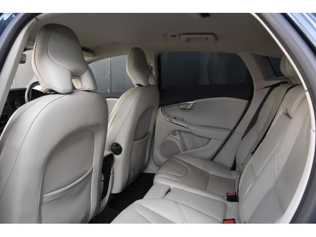 V40 D4 インスクリプション ナビ バックカメラ BT/TV/USB/CD/DVD 白革 前席パワーシート 前席シートヒーター D席メモリ機能 LEDライト ETC ACC BLIS 純正17インチホイール(36枚目)