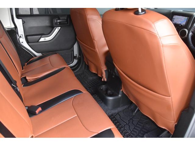 ジープ・ラングラーアンリミテッド サハラ 革調シートカバー ルーフキャリア クルーズコントロール 社外ナビ フルセグ Bカメラ サイドカメラ ALPINEスピーカー MTモード付きAT 純正AW 純正ラバーマット ドライブレコーダー ETC(33枚目)