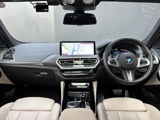 Ｘ４ ｘＤｒｉｖｅ　２０ｄ　Ｍスポーツ　パノラマＳＲ　ホワイトレザー　ＨＵＤ　前後ドラレコ　オートテールゲート　ステアリングヒーター　ジェスチャーコントロール　ＡＣＣ　ＢＳＭ　ＬＫＡ　ＣａｒＰｌａｙ　ナビ　３６０度カメラ　ＴＶ　純２０ＡＷ（2枚目）