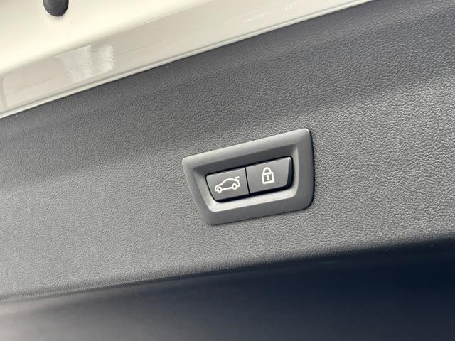 Ｘ４ ｘＤｒｉｖｅ　２０ｄ　Ｍスポーツ　パノラマＳＲ　ホワイトレザー　ＨＵＤ　前後ドラレコ　オートテールゲート　ステアリングヒーター　ジェスチャーコントロール　ＡＣＣ　ＢＳＭ　ＬＫＡ　ＣａｒＰｌａｙ　ナビ　３６０度カメラ　ＴＶ　純２０ＡＷ（29枚目）
