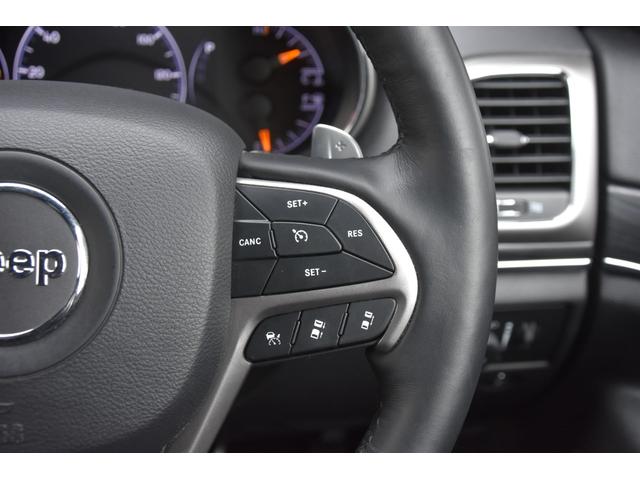 ジープ・グランドチェロキー リミテッド　黒革　ＣａｒＰｌａｙ　ＡＣＣ　ナビ　Ｂカメ　ＴＶ　エアサス前後ドラレコ　　オートテールゲート　衝突軽減ブレーキ　レーンセンス　ＢＳＭ　ベンチレーション　ヒーター　パワーシート　スマートキー　ＨＩＤ（17枚目）
