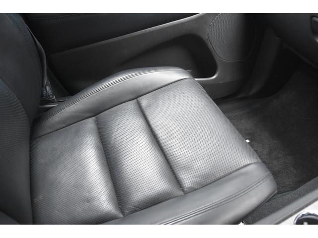 ジープ・グランドチェロキー リミテッド　黒革　ＣａｒＰｌａｙ　ＡＣＣ　ナビ　Ｂカメ　ＴＶ　エアサス前後ドラレコ　　オートテールゲート　衝突軽減ブレーキ　レーンセンス　ＢＳＭ　ベンチレーション　ヒーター　パワーシート　スマートキー　ＨＩＤ（27枚目）