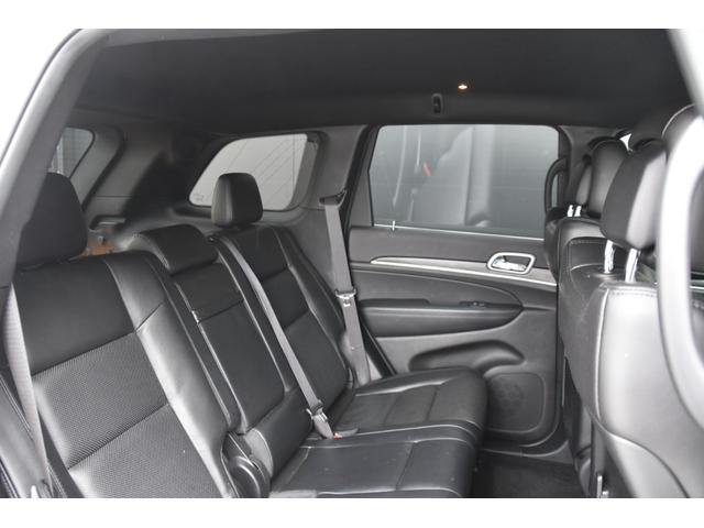ジープ・グランドチェロキー リミテッド　黒革　ＣａｒＰｌａｙ　ＡＣＣ　ナビ　Ｂカメ　ＴＶ　エアサス前後ドラレコ　　オートテールゲート　衝突軽減ブレーキ　レーンセンス　ＢＳＭ　ベンチレーション　ヒーター　パワーシート　スマートキー　ＨＩＤ（33枚目）