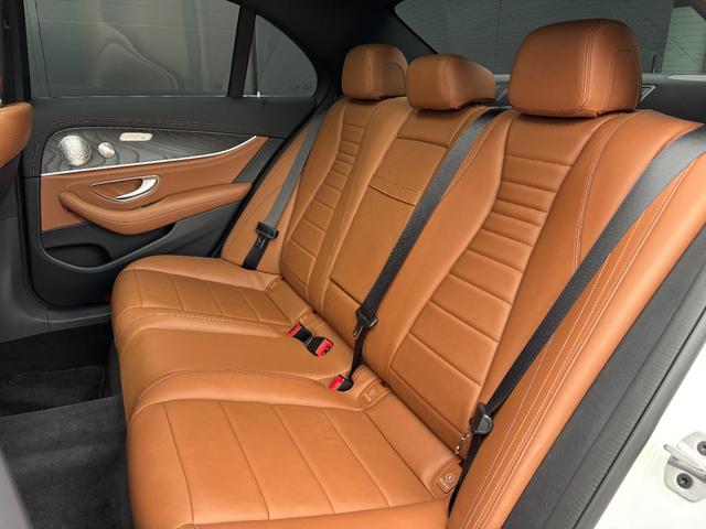 Eクラス E220d アバンギャルド AMGライン パノラマSR エクスクルーシブPKG 茶革 HUD オートテールゲート Burmester エアバランスPKG ナビ 360度カメラ TV アンビエントライト パワーシート シートヒーター LED(22枚目)