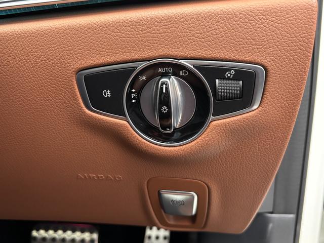 Eクラス E220d アバンギャルド AMGライン パノラマSR エクスクルーシブPKG 茶革 HUD オートテールゲート Burmester エアバランスPKG ナビ 360度カメラ TV アンビエントライト パワーシート シートヒーター LED(37枚目)