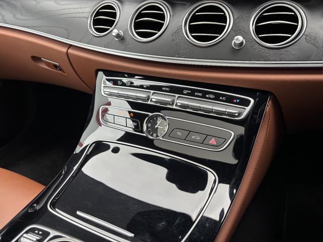 Eクラス E220d アバンギャルド AMGライン パノラマSR エクスクルーシブPKG 茶革 HUD オートテールゲート Burmester エアバランスPKG ナビ 360度カメラ TV アンビエントライト パワーシート シートヒーター LED(46枚目)