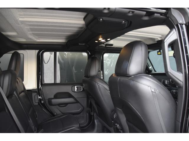 ジープ・ラングラーアンリミテッド サハラ 社外F/Rバンパー MKW17incAW 黒革 ヒッチメンバー 純ナビ Bカメラ Fカメラ CarPlay Bluetoothオーディオ ACC BSM 衝突軽減ブレーキ ドラレコ シートヒーター(32枚目)