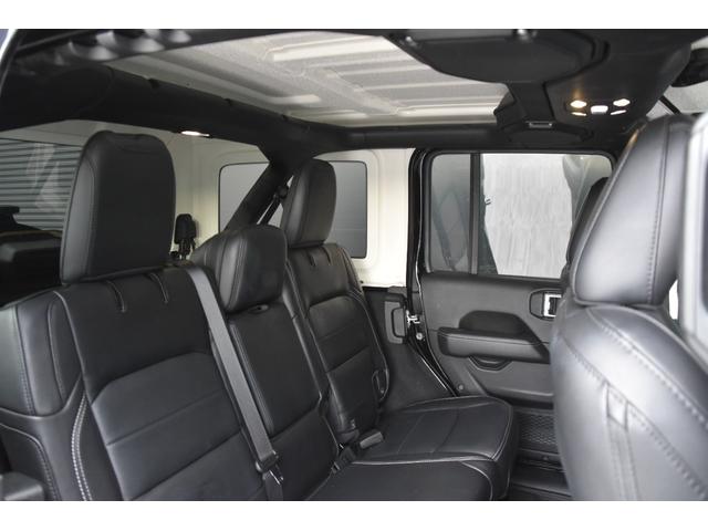 ジープ・ラングラーアンリミテッド サハラ 社外F/Rバンパー MKW17incAW 黒革 ヒッチメンバー 純ナビ Bカメラ Fカメラ CarPlay Bluetoothオーディオ ACC BSM 衝突軽減ブレーキ ドラレコ シートヒーター(33枚目)