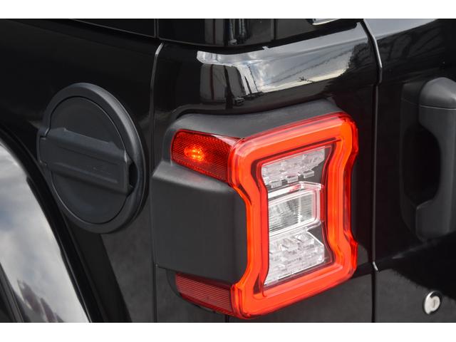 ジープ・ラングラーアンリミテッド サハラ 社外F/Rバンパー MKW17incAW 黒革 ヒッチメンバー 純ナビ Bカメラ Fカメラ CarPlay Bluetoothオーディオ ACC BSM 衝突軽減ブレーキ ドラレコ シートヒーター(53枚目)