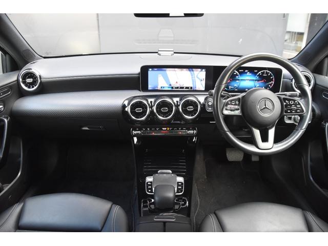 Ａクラス Ａ１８０　スタイル　純ナビ　Ｂカメラ　ＴＶ　ＣａｒＰｌａｙ　レーダーセーフティＰＫＧ　ハーフレザー　シートヒーター　パワーシート　キーレスゴー　パドルシフト　ドラレコ　純１６ｉｎｃＡＷ　ＬＥＤライト　ＥＴＣ（4枚目）