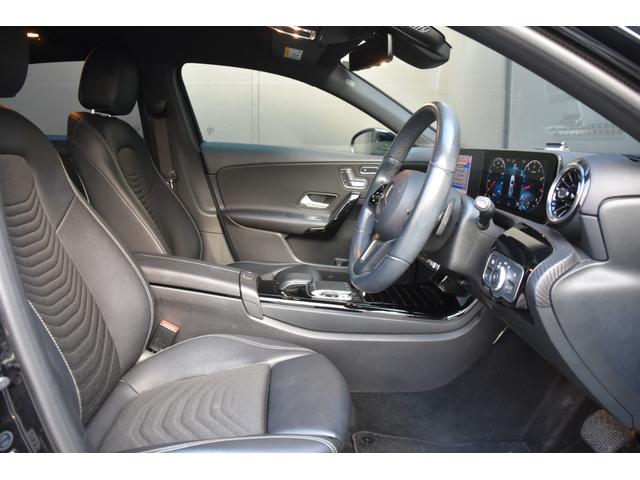 Ａクラス Ａ１８０　スタイル　純ナビ　Ｂカメラ　ＴＶ　ＣａｒＰｌａｙ　レーダーセーフティＰＫＧ　ハーフレザー　シートヒーター　パワーシート　キーレスゴー　パドルシフト　ドラレコ　純１６ｉｎｃＡＷ　ＬＥＤライト　ＥＴＣ（5枚目）