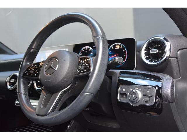 Ａクラス Ａ１８０　スタイル　純ナビ　Ｂカメラ　ＴＶ　ＣａｒＰｌａｙ　レーダーセーフティＰＫＧ　ハーフレザー　シートヒーター　パワーシート　キーレスゴー　パドルシフト　ドラレコ　純１６ｉｎｃＡＷ　ＬＥＤライト　ＥＴＣ（16枚目）